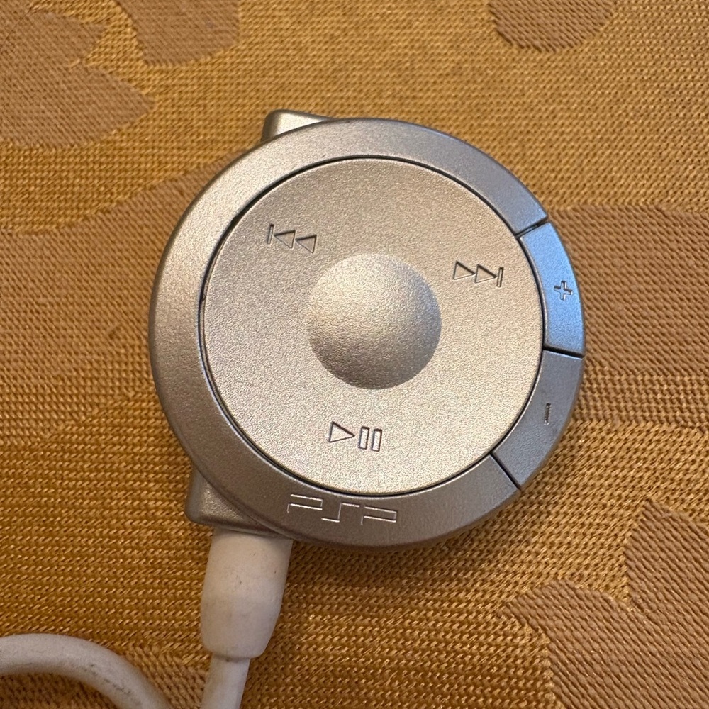 Sony PSP-120 Headset Controller
